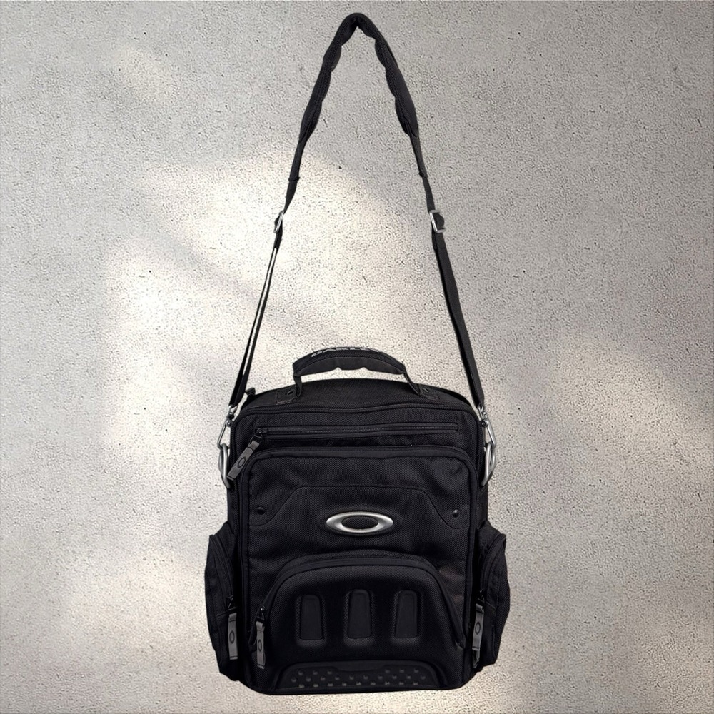 Vintage Oakley Vertical Messenger Bag Tactical Field Gear Black Y2K Cyber Hacker